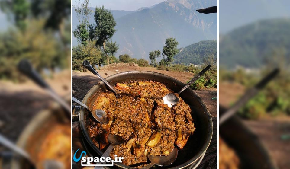 غذای محلی اقامتگاه بوم گردی کلسکا - مرزن آباد چالوس - روستای دلیر